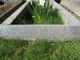 image of grave number 948392